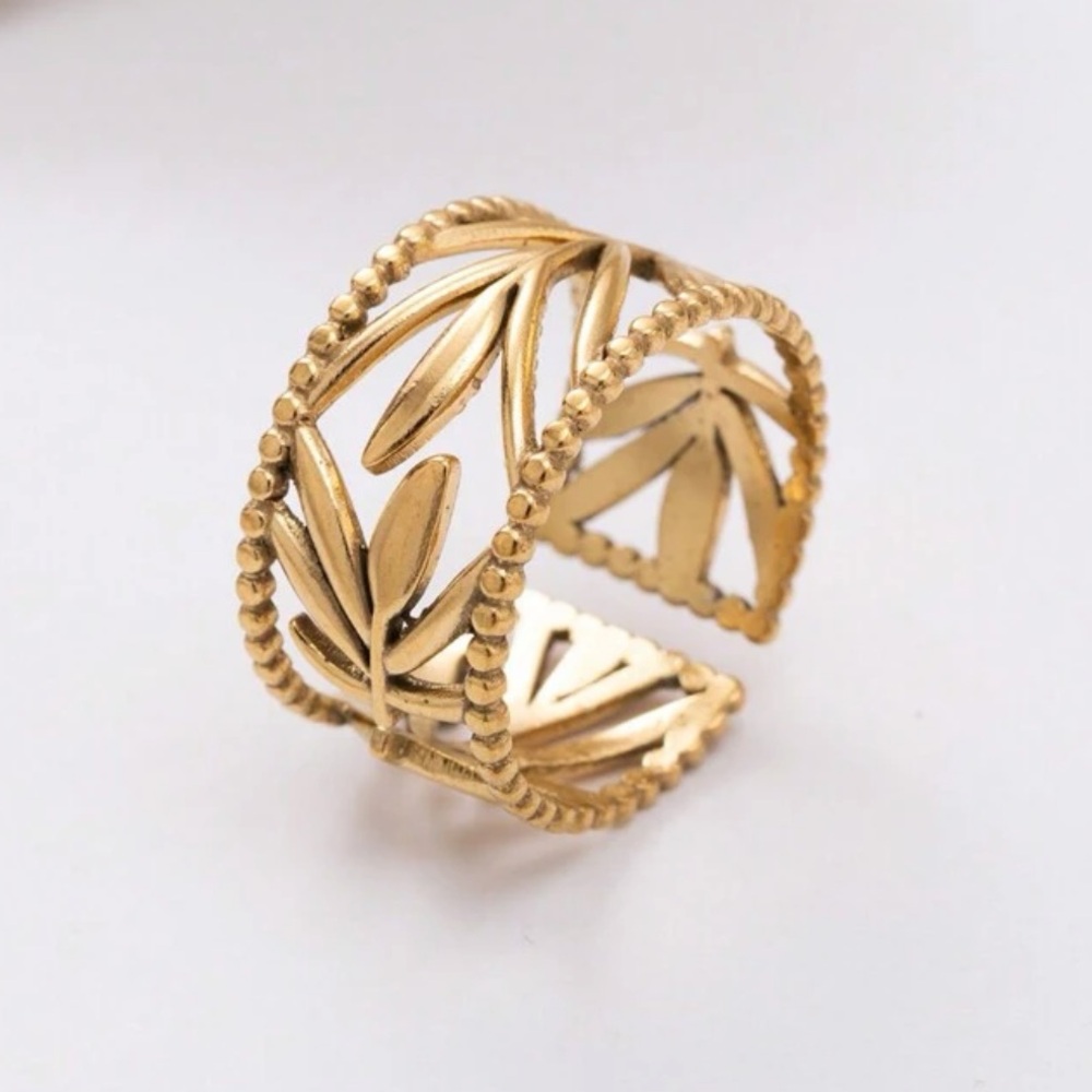 Gold plated stainless steel leaf adjustable ring - Picture 2 of 2